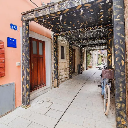 Sunset Hunic Daire Umag