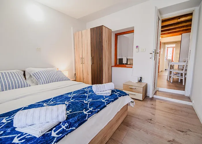 Sunset Hunic Apartamento